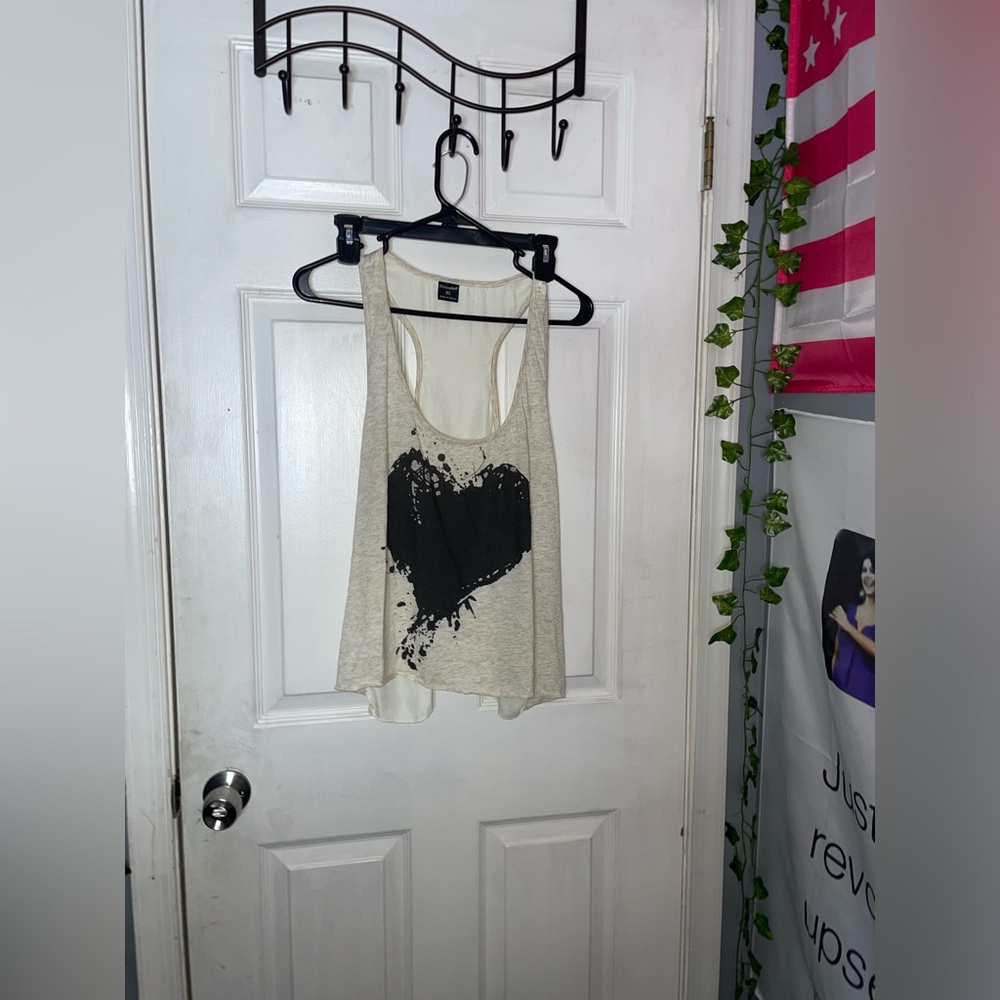 Stranded Heart Tank Top - Picture 4 of 8